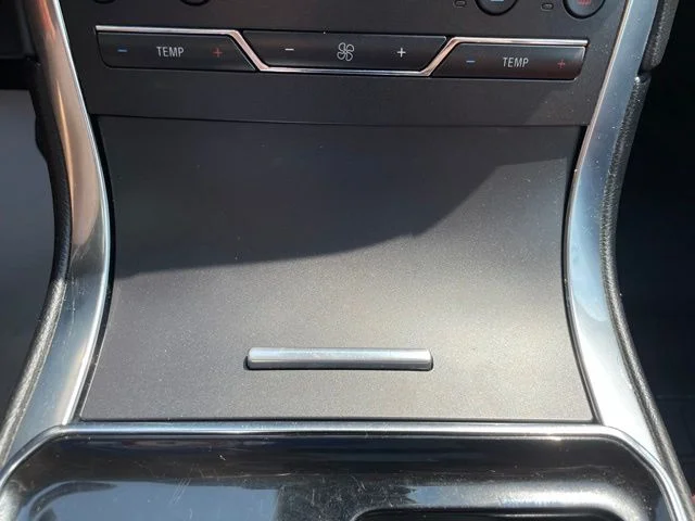 Used 2019 Black Metallic Ford Titanium image 27