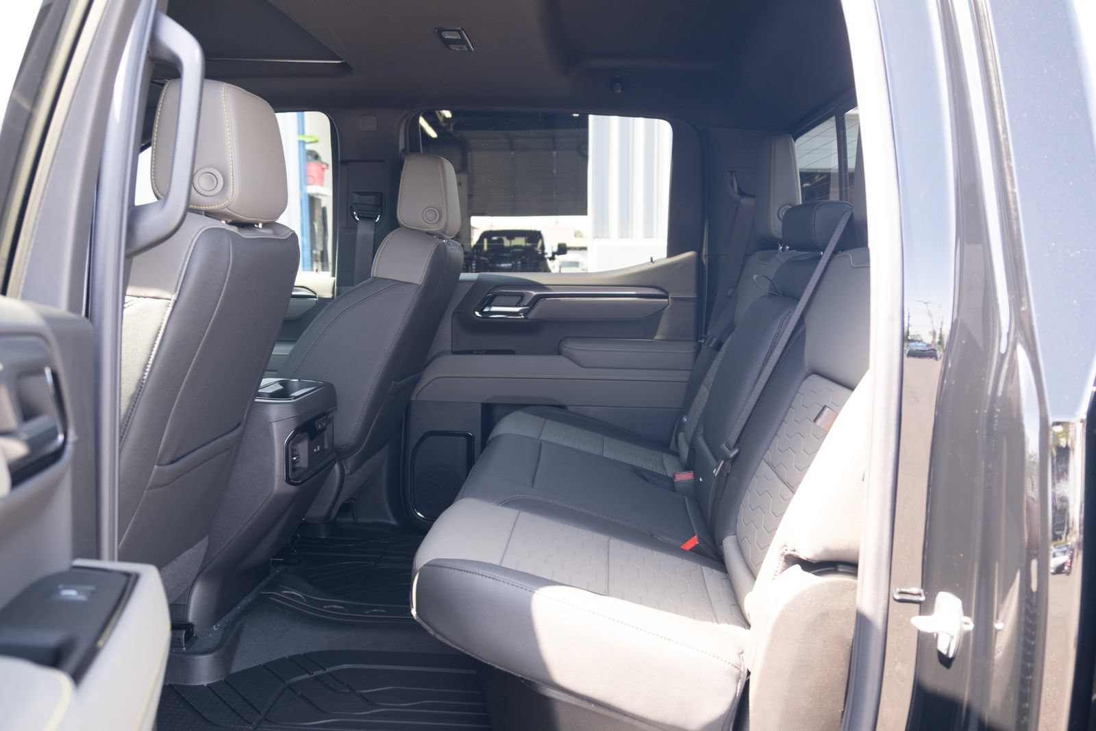 2026 Chevrolet Silverado 1500 ZR2 - Photo 19