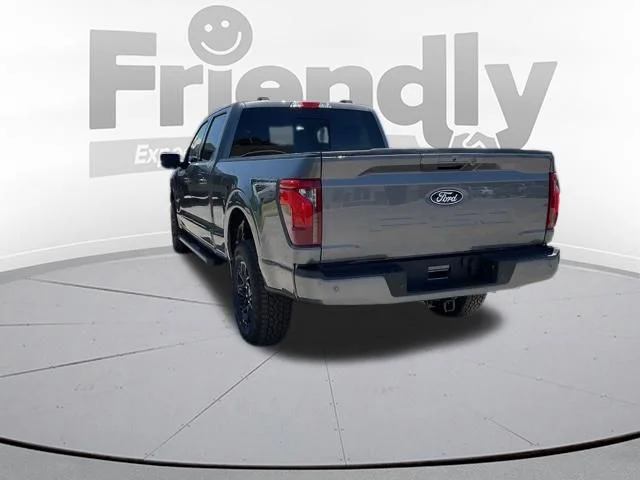 New 2026 Carbonized Gray Metallic Ford XLT image 7