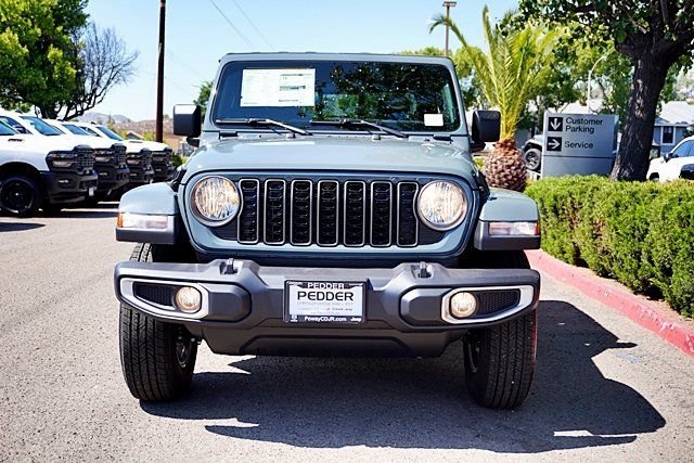 New 2025 Anvil Clear-Coat Exterior Paint Jeep Sport S image 5