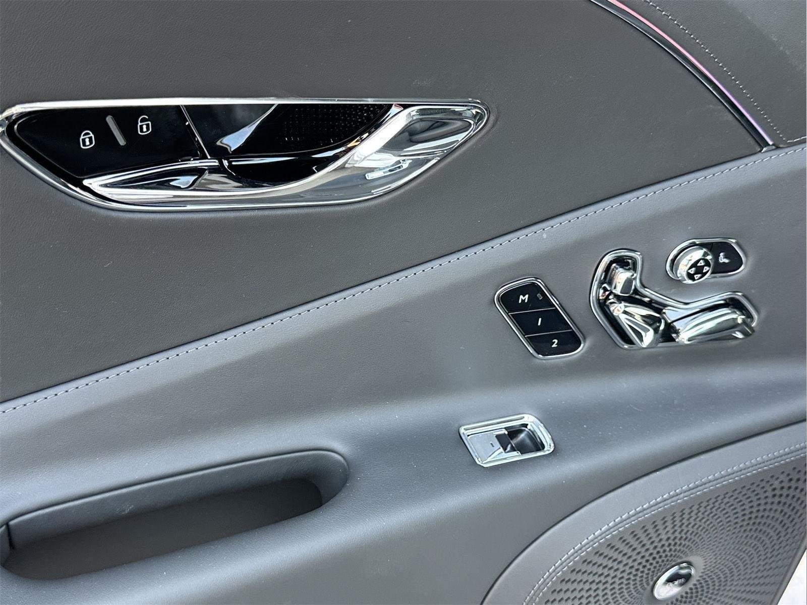 2026 Bentley Flying Spur - Photo 31
