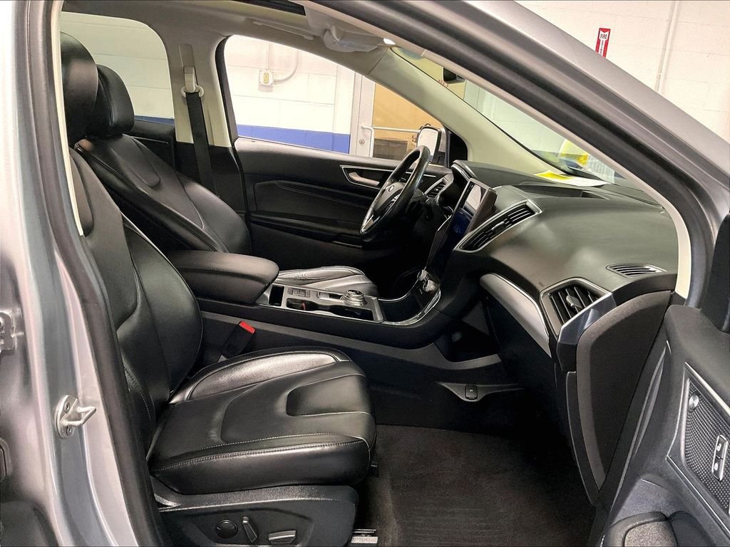 Used 2021 Silver Ford Titanium image 11