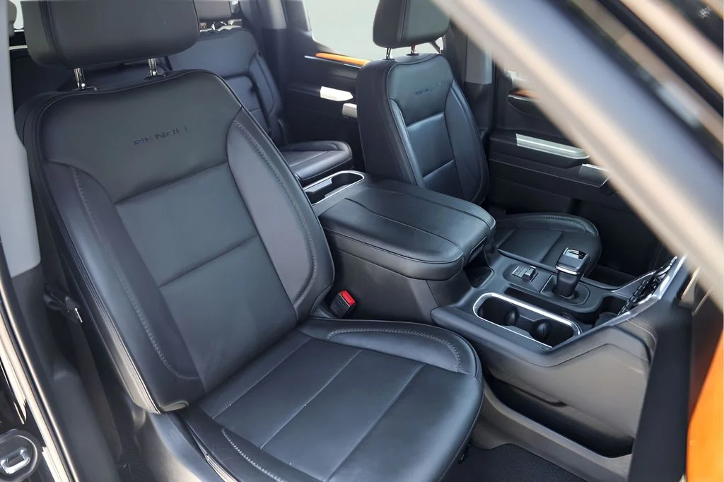 Used 2023 Black GMC Denali image 33