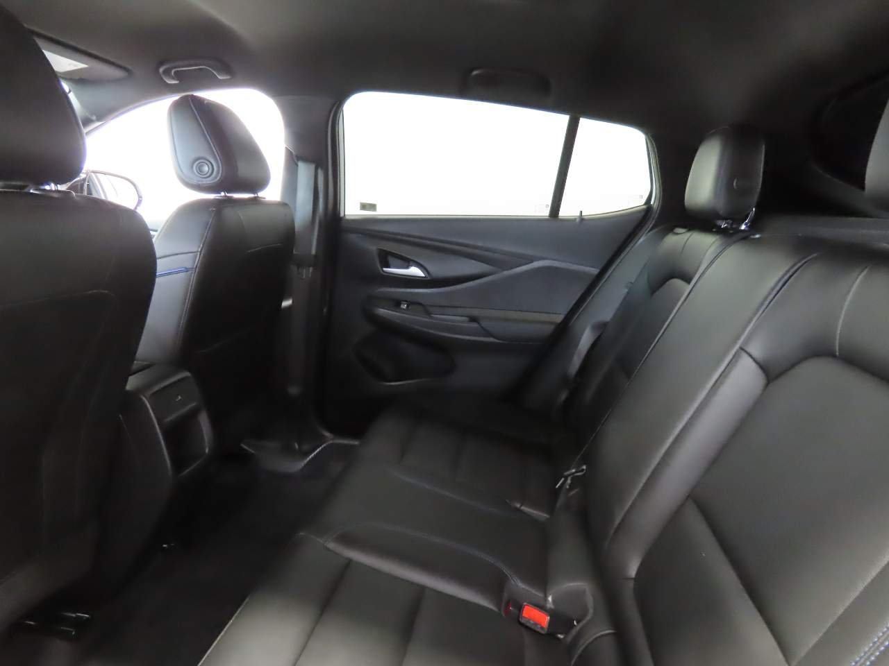 Used 2025 Summit White Buick Sport Touring image 15