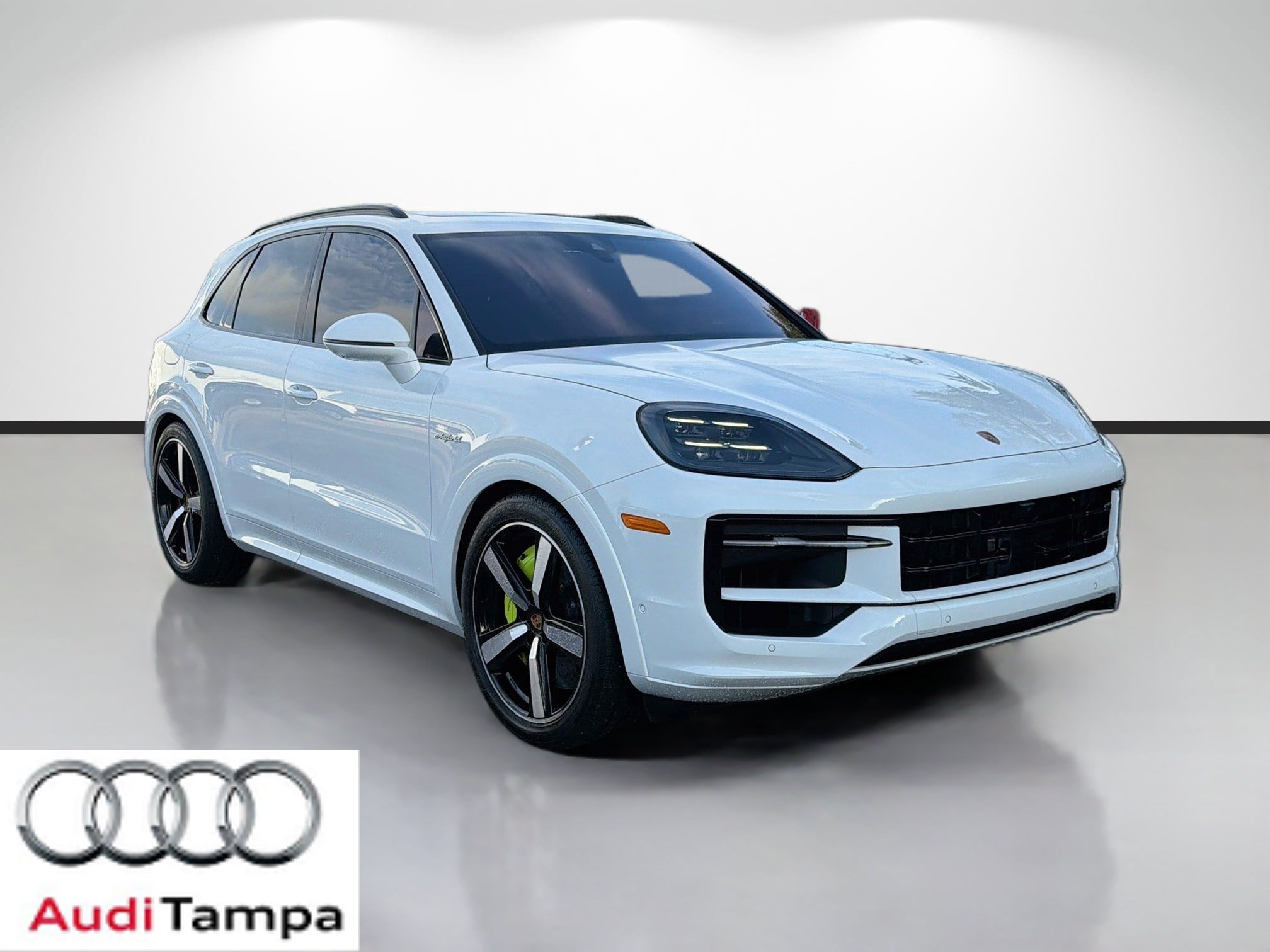 Used 2025 Carrara White Metallic Porsche S E-Hybrid image 1