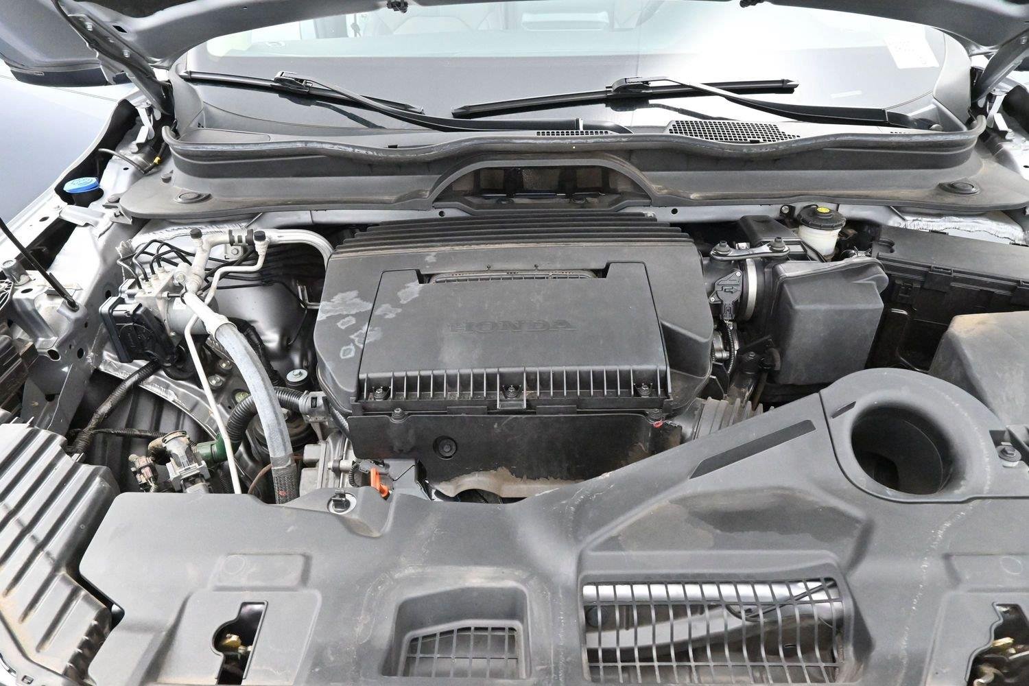 Used 2024 Lunar Silver Metallic Honda EX-L image 41