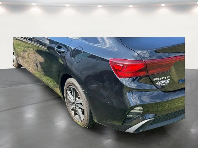 Used 2023 Black Kia LXS image 20
