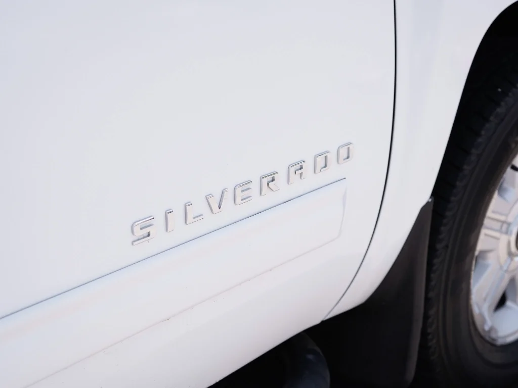 Used 2012 Summit White Chevrolet LT image 17