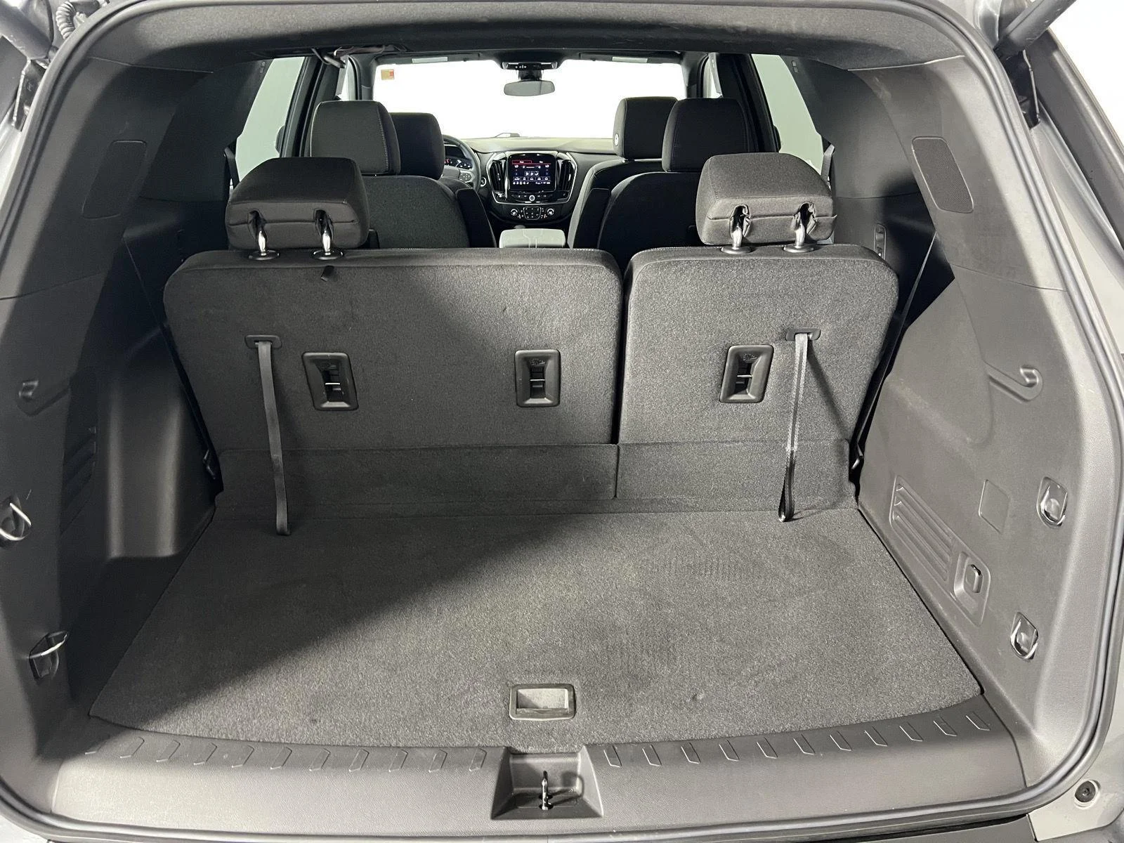 Used 2023 Sterling Gray Metallic Chevrolet LT Cloth image 22