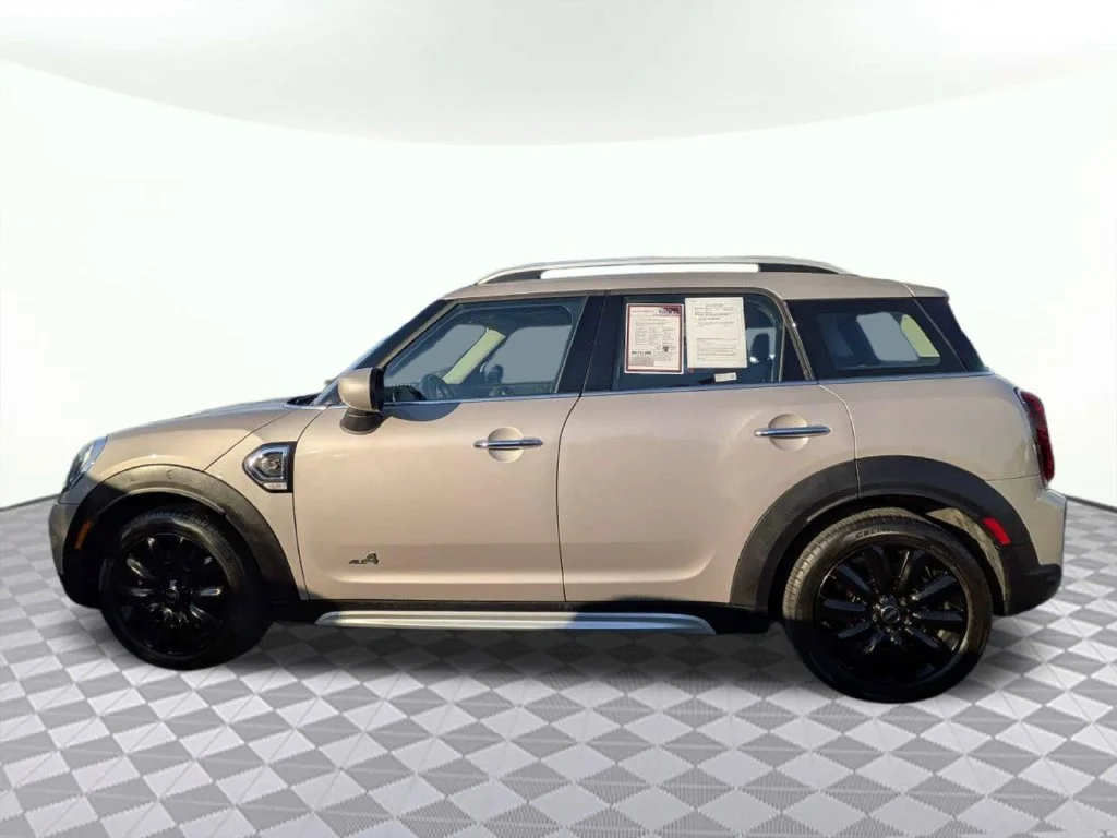 Certified Used 2024 Gray Metallic MINI Signature image 5