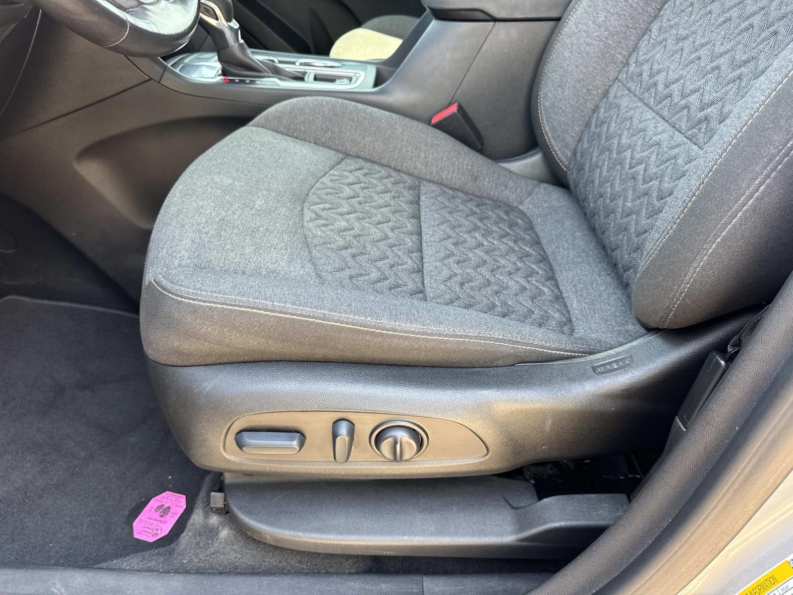 Used 2022 Silver Chevrolet LT image 16