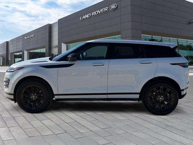 Used 2026 White Land Rover Dynamic image 2