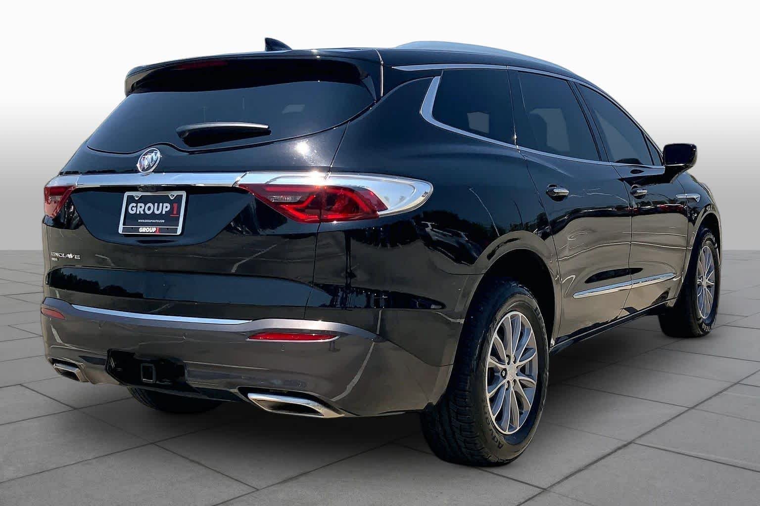 Used 2022 Ebony Twilight Metallic Buick Premium image 13