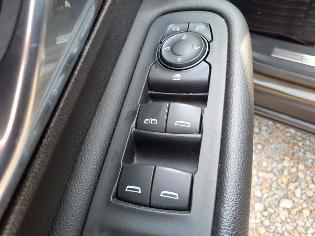 Used 2023 Brown GMC Denali image 27