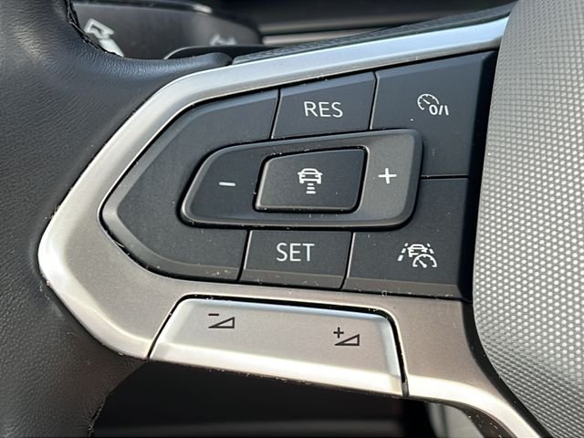 Used 2024 Gray Volkswagen 2.0T SEL Premium R-Line image 19