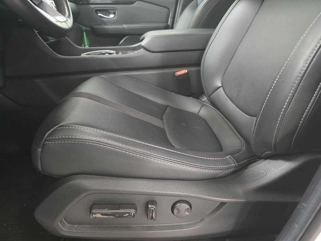 Used 2025 Platinum White Honda EX-L image 19