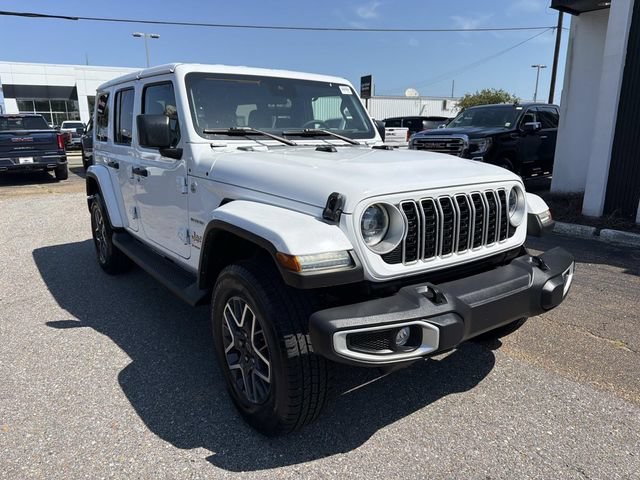 Used 2024 Bright White Clea Jeep Sahara image 4