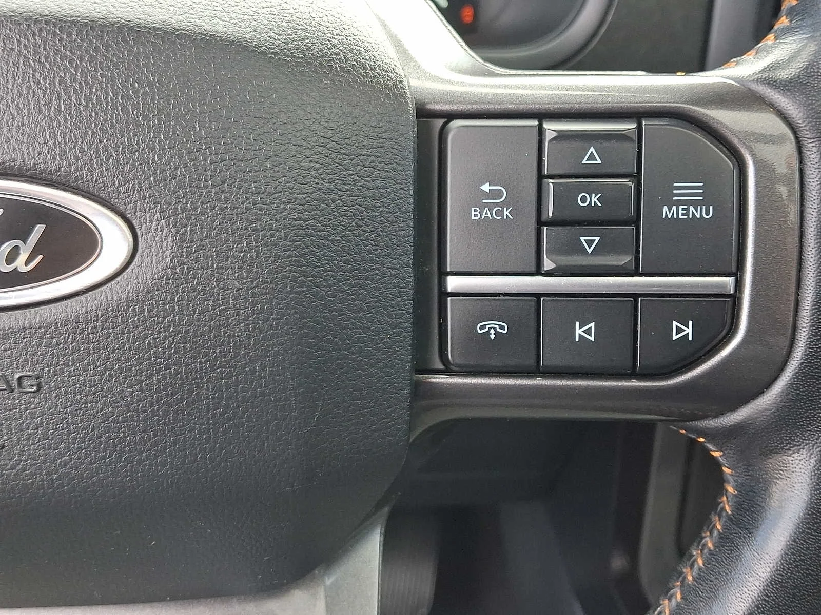 Used 2023 Agate Black Metallic Ford Tremor image 21