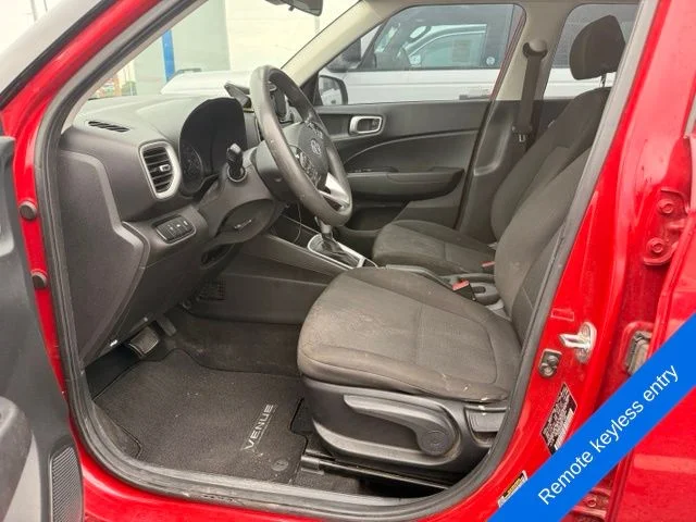 Used 2021 Scarlet Red Pearl Hyundai SE image 5