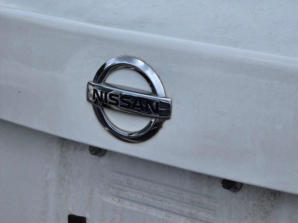 Used 2021 White Nissan SV image 12