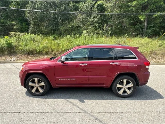 Used 2015 Deep Cherry Red Crystal Pearlcoat Jeep Overland image 5