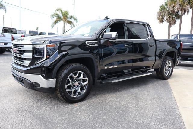 New 2026 Onyx Black GMC SLE image 4