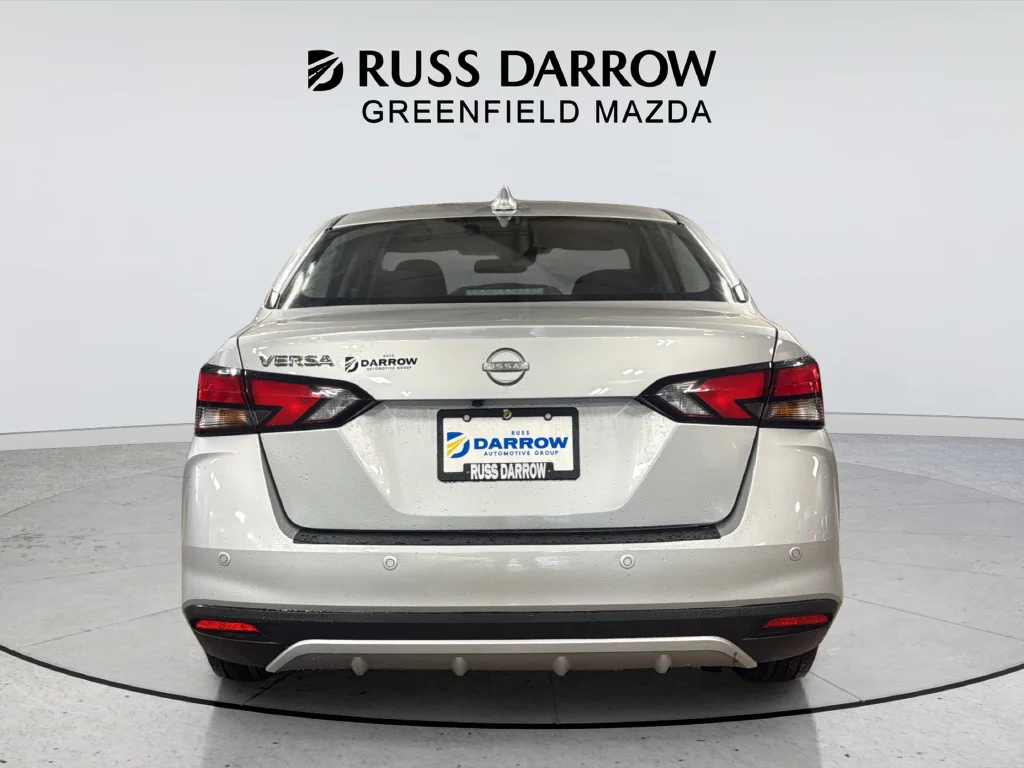 Used 2025 Silver Nissan 1.6 SV image 4