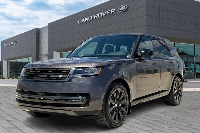 2025 Land Rover Range Rover SE