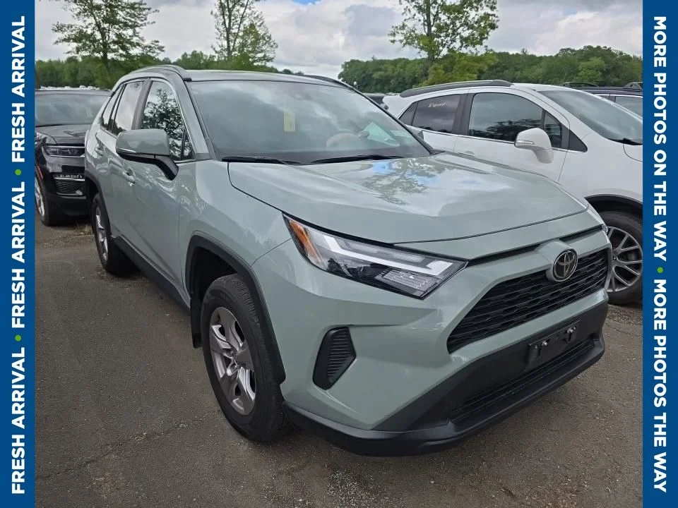 2023 Toyota RAV4 XLE AWD's photo