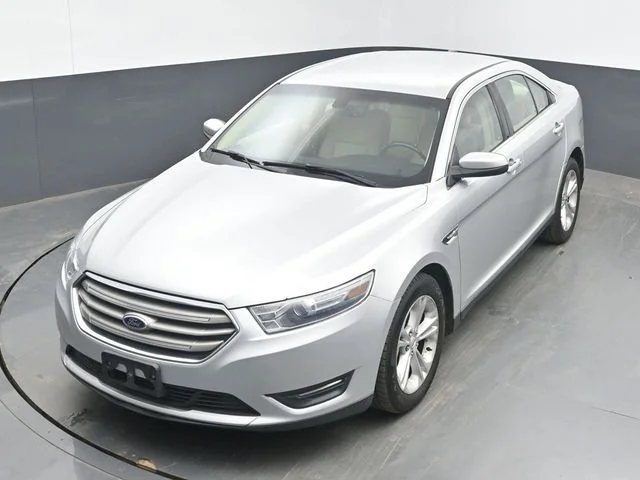Used 2013 Ingot Silver Ford SEL image 15