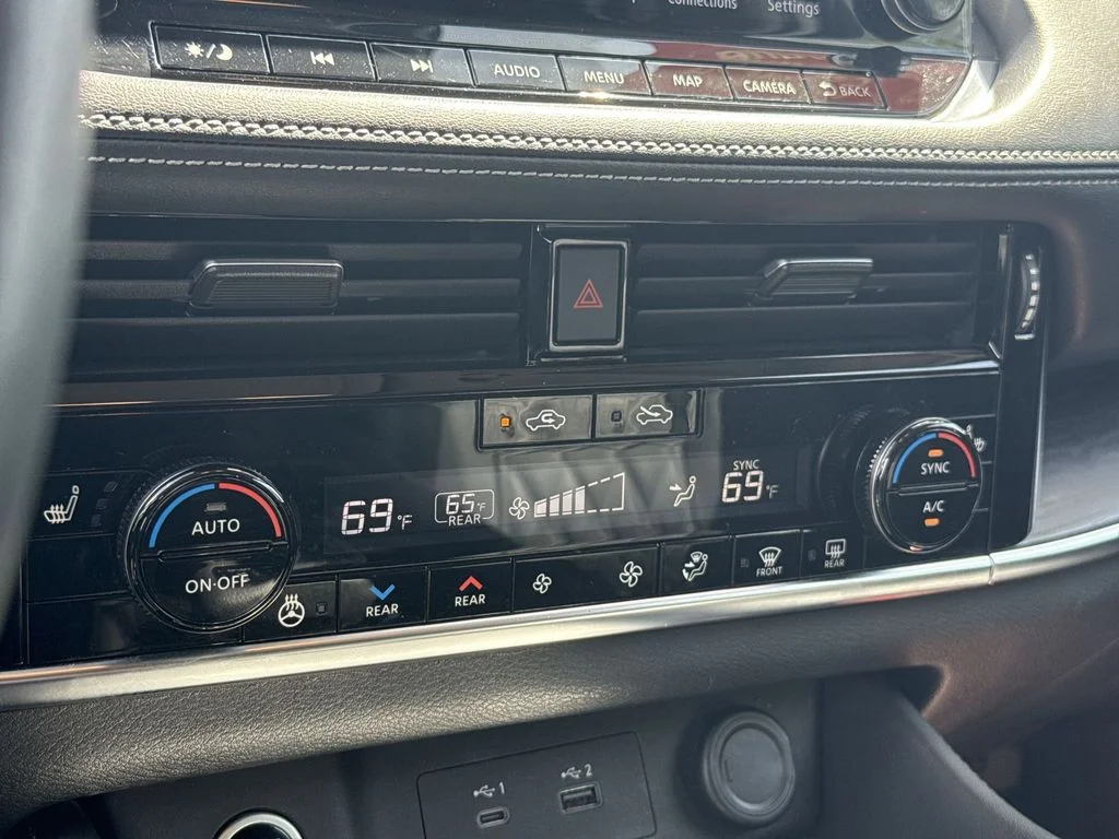 Used 2022 Orange Nissan Platinum image 18