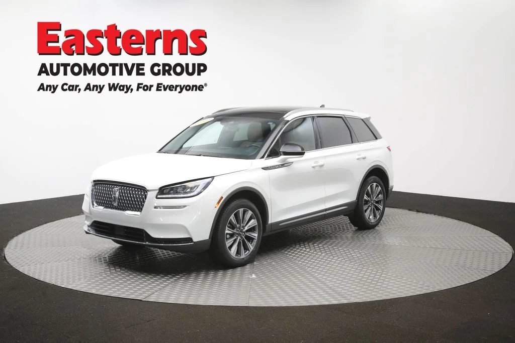 Used 2022 White Lincoln Reserve image 57