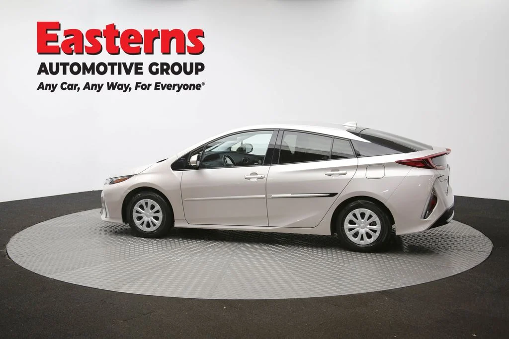 Used 2020 Gray Toyota XLE image 59