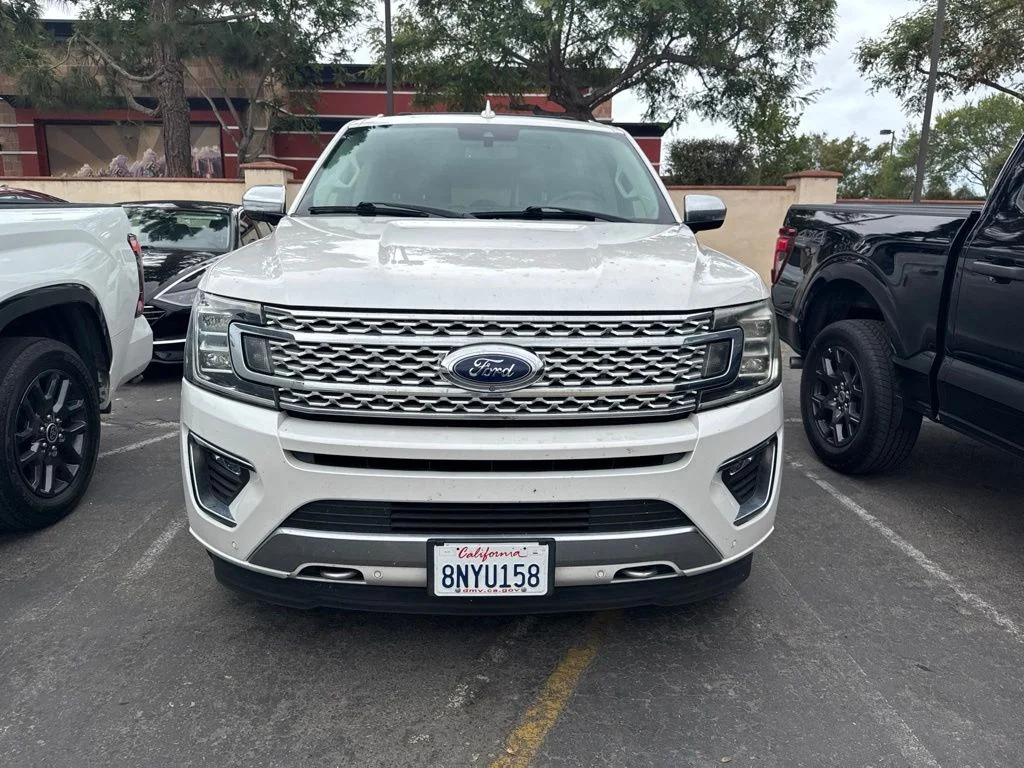 Used 2018 White Ford Platinum image 18