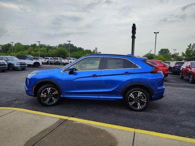 New 2026 Blue Mitsubishi SEL image 4