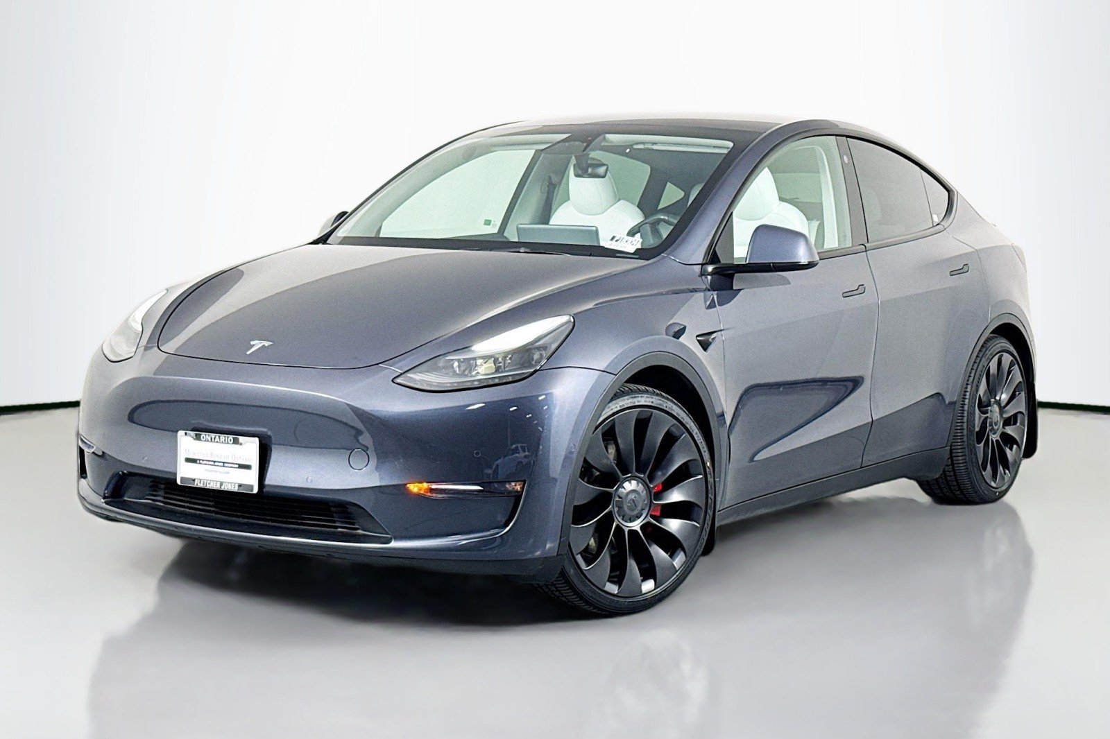 2022 Tesla Model Y's photo