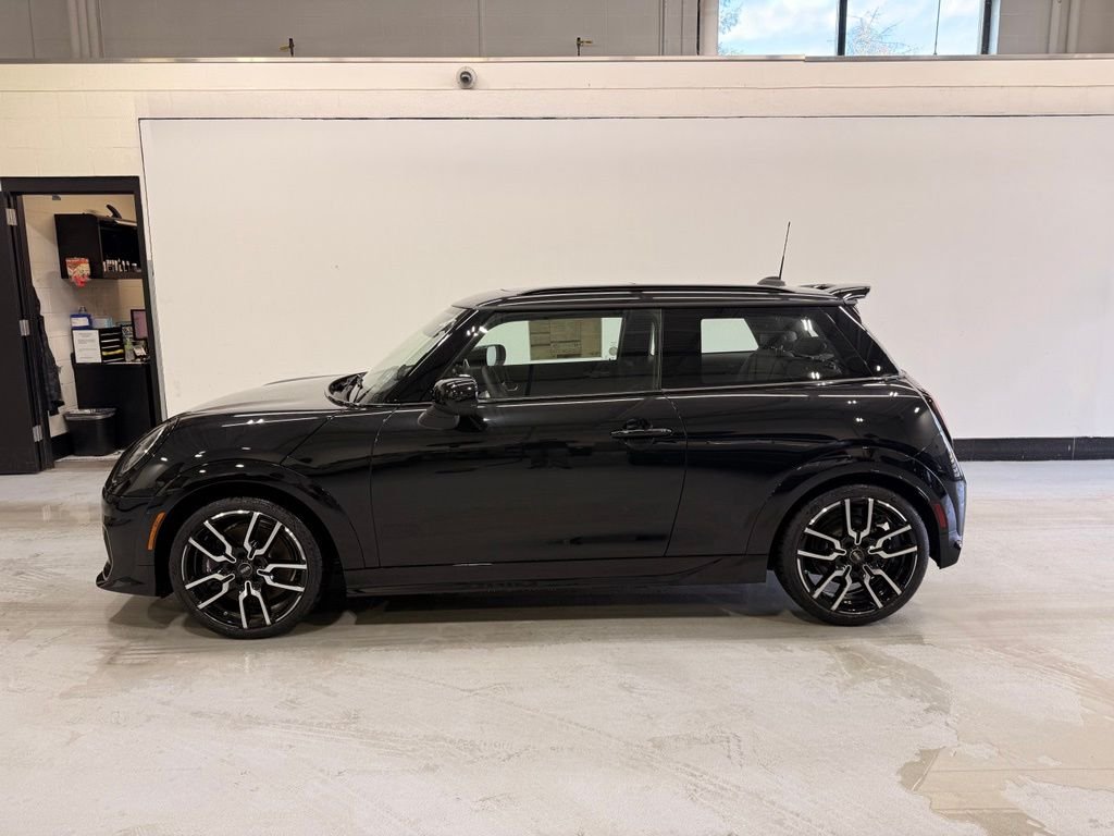 New 2026 Midnight Black II Metallic MINI  image 2