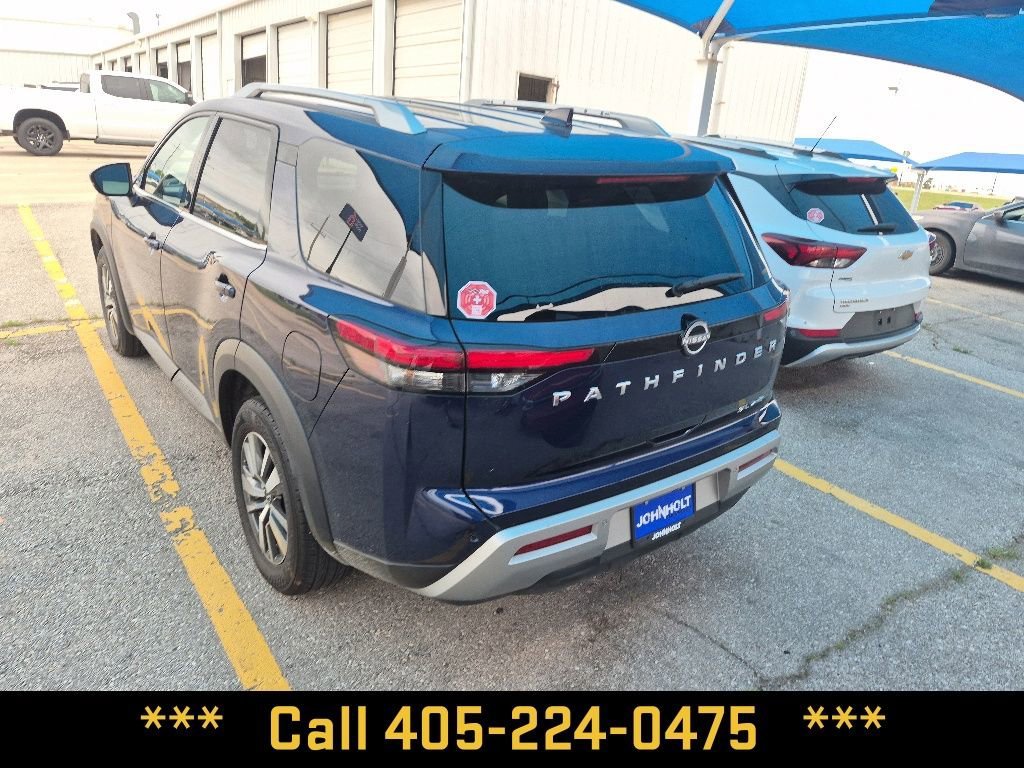 Used 2025  Nissan SL image 9