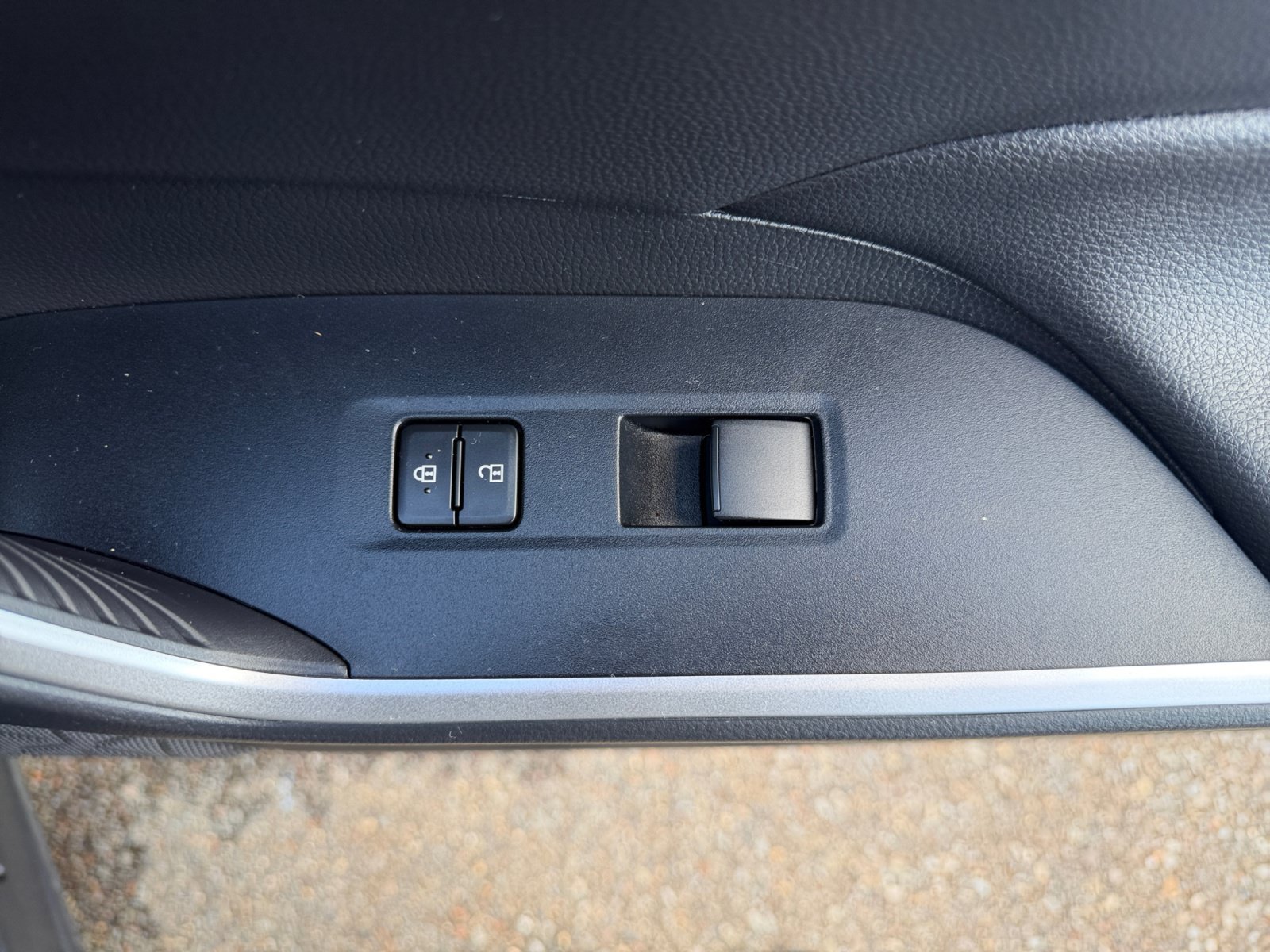 Used 2021 Midnight Black Metallic Toyota LE image 31
