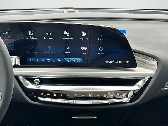 2025 Cadillac LYRIQ Luxury 1