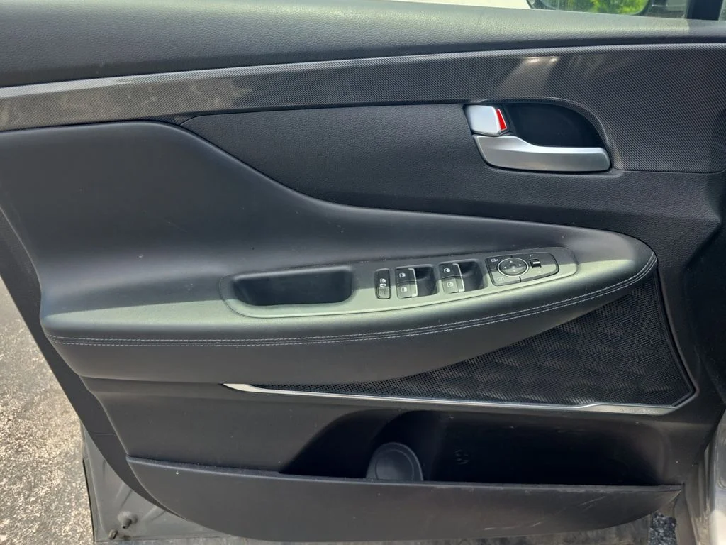 Used 2023 Gray Hyundai SEL image 12