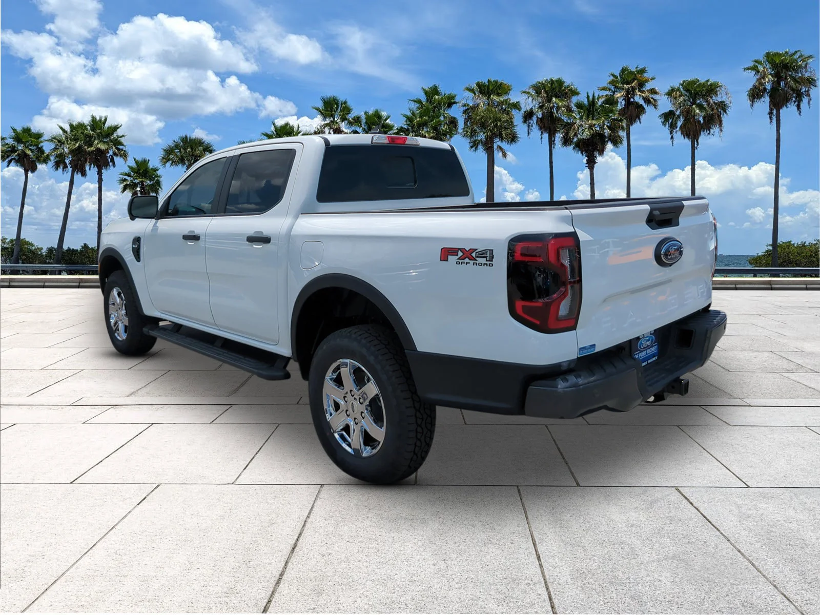 New 2026 Oxford White Ford XLT image 5