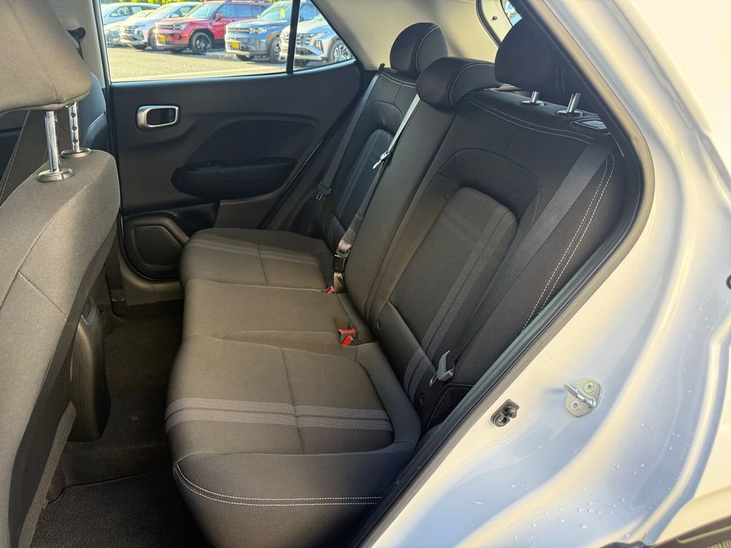 Used 2023 White Hyundai SEL image 20