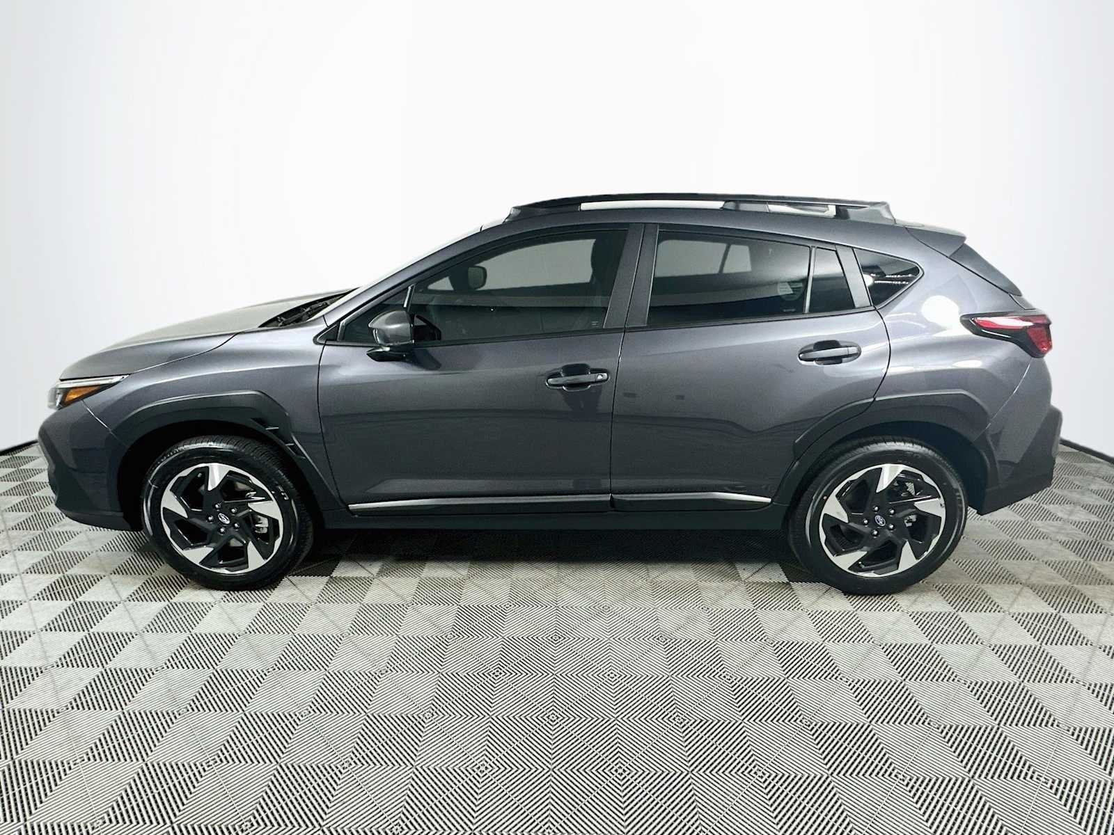 New 2026 MAGNETITE GRAY PEARL Subaru Limited image 4