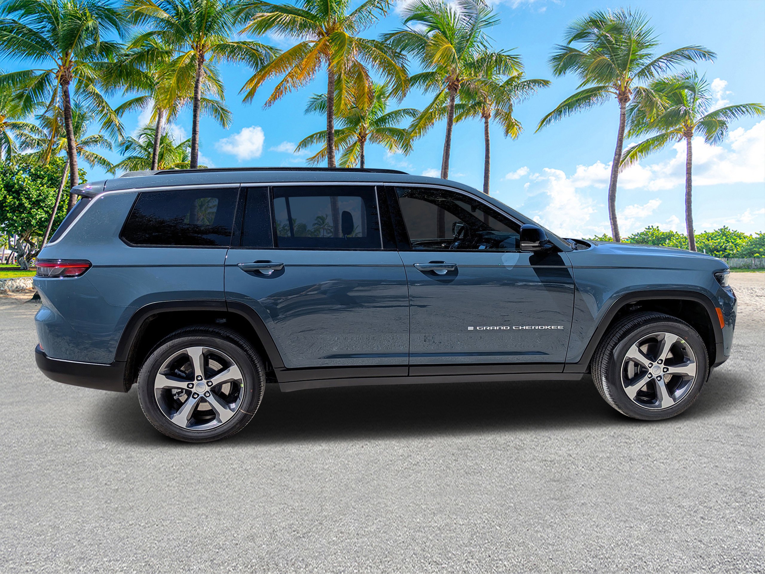New 2026 Steel Blue Exterior Paint Jeep Limited image 2