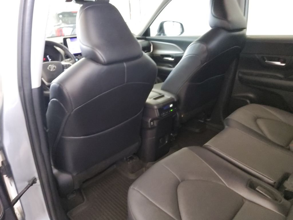 Used 2024 Silver Toyota XLE image 19