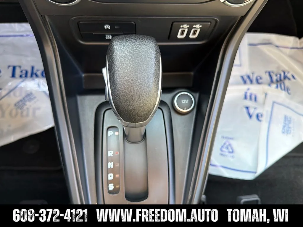 Used 2021  Ford S image 20