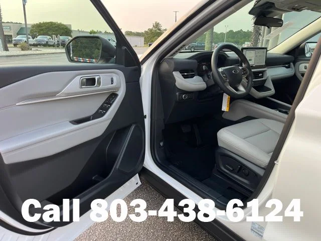 New 2026 Star White Metallic Tri-Coat Ford Active image 5