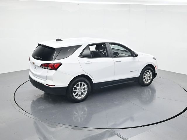 Used 2024 White Chevrolet LS image 38