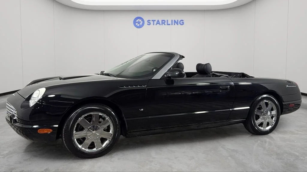 Used 2003  Ford Deluxe image 46